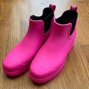 UGG Vibrant Pink Rain Bootie
